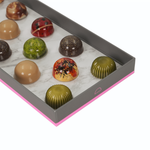 Chef Jungstedts classic box of bonbons14 piece side