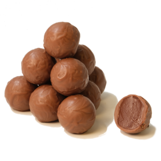 A truffle ball filled with ganache made from the milk chocolate Sao Palme 43% Dark Milk. A milk chocolate with a slightly higher cocoa content than regular milk chocolate.