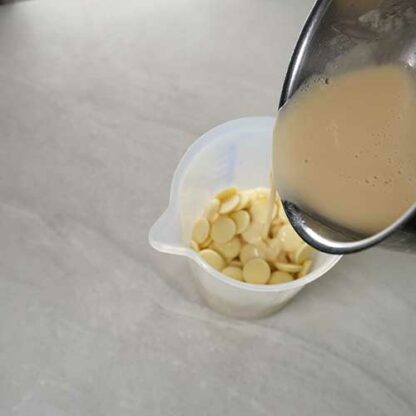 pour-the-chooclate-over